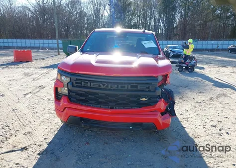 2022 Chevrolet Silverado 1500 2Wd Short Bed Custom z USA, uszkodzony, nr VIN 1GCPABEK6NZ631906